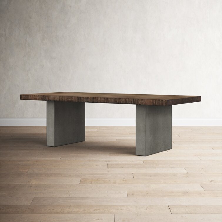 Schaffer extendable outlet dining table